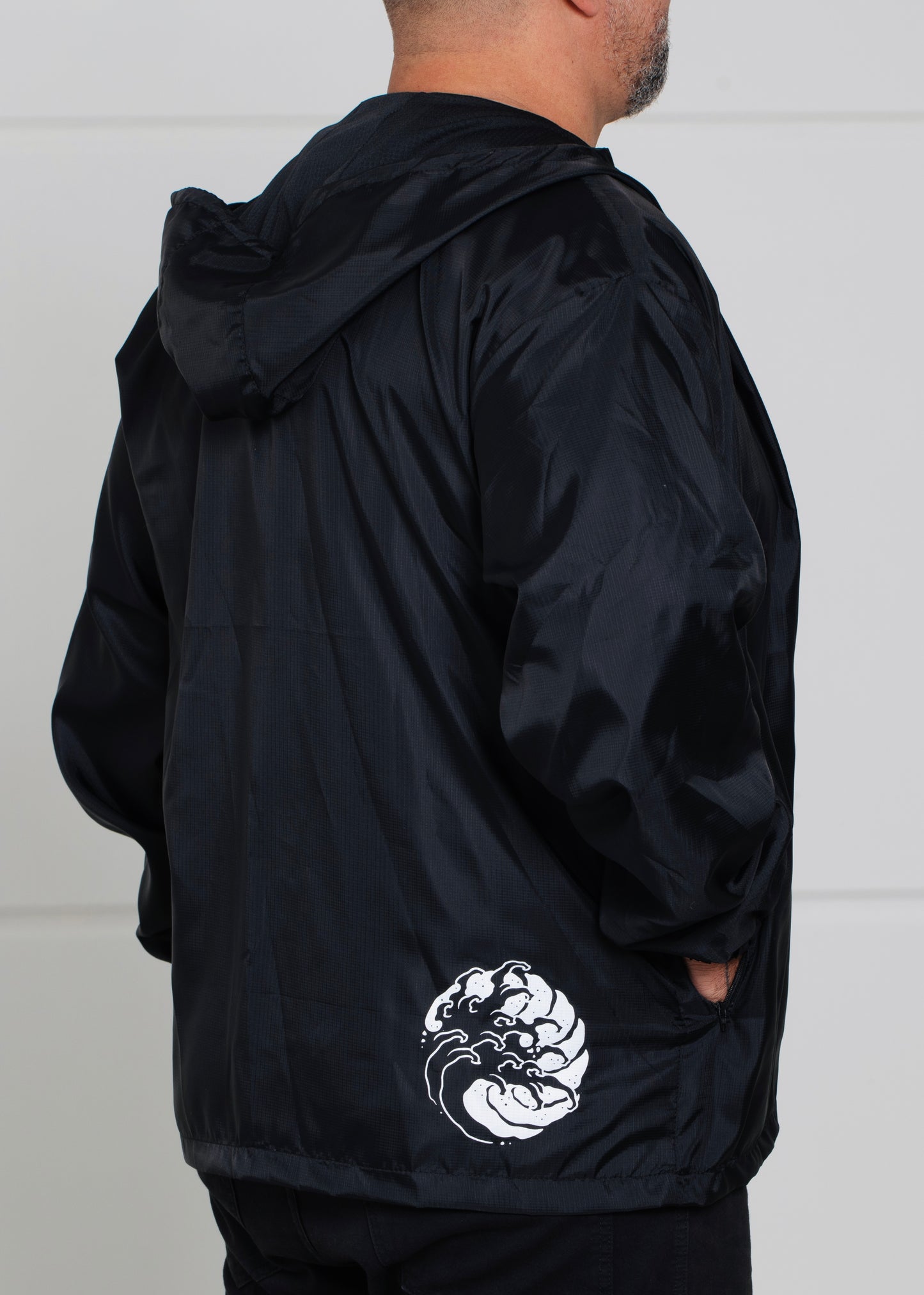 JAQUETA CORTA VENTO PRETA